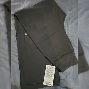 BNWT Lululemon Sit in Stillness pant, size 4